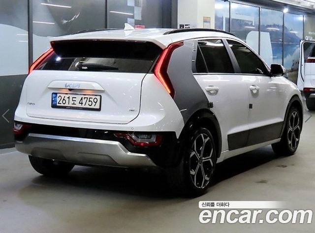 Kia Niro Signature — пробег 34 668 км — фото 4 из 5