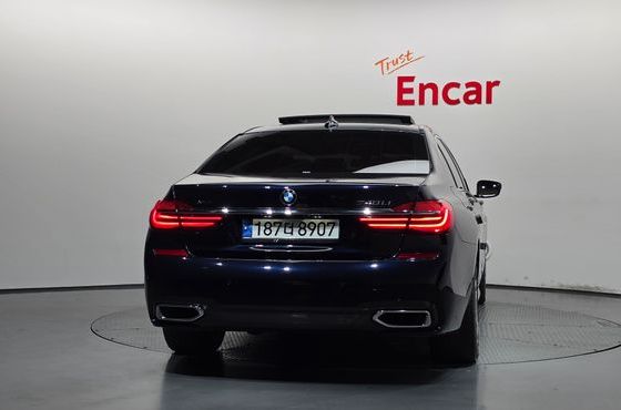 BMW 7-Series 740Li xDrive M Sport Package — пробег 166 346 км — фото 4 из 5