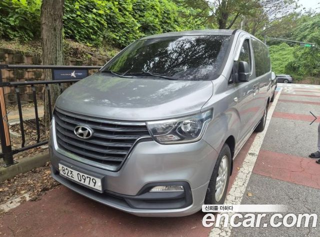 Hyundai Starex Van 3-Seater Smart — пробег 259 000 км — фото 1 из 5