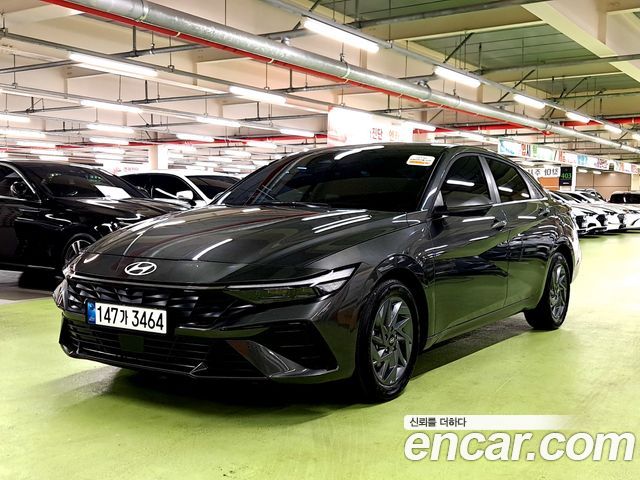 Hyundai AVANTE 1.6 Inspiration — пробег 6 102 км — фото 1 из 5