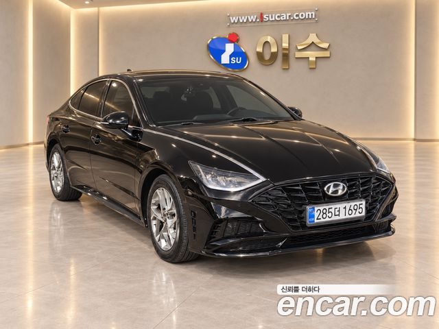 Hyundai Sonata 2.0 Premium Plus — пробег 33 546 км — фото 2 из 5