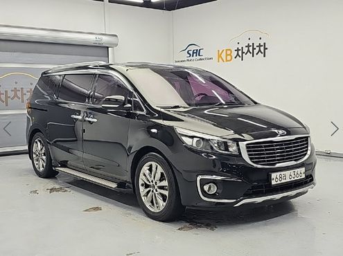 Kia Carnival 9-seater Prestige — пробег 205 803 км — фото 4 из 5