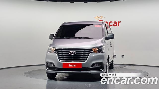 Hyundai Starex Van 3-Seater Smart — пробег 39 998 км — фото 3 из 5