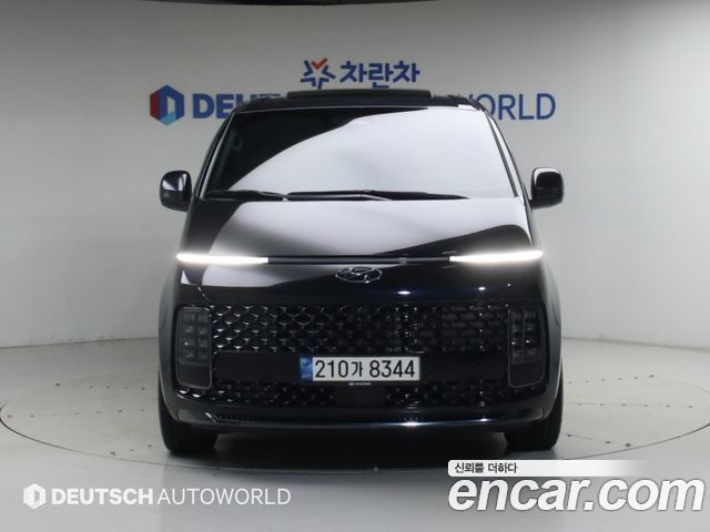 Hyundai Staria 4WD Lounge 7-Seater Inspiration — пробег 87 998 км — фото 3 из 5