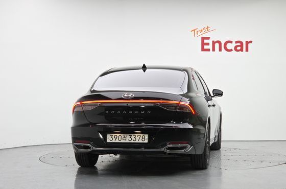 Hyundai Grandeur 2.5 Premium — пробег 137 168 км — фото 4 из 5