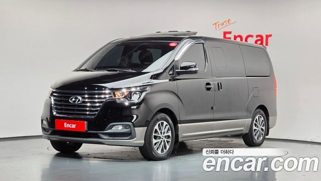 Hyundai Starex Urban 9-Seater Exclusive — пробег 118 222 км — фото 1 из 5