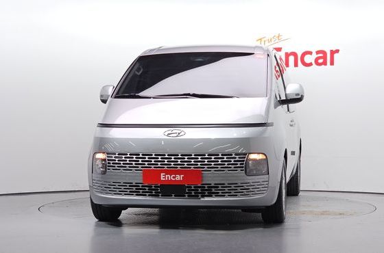 Hyundai Staria Cargo 3-Seater Modern — пробег 172 024 км — фото 3 из 5
