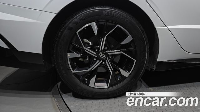 Hyundai Sonata 2.0 Premium — пробег 27 459 км — фото 5 из 5