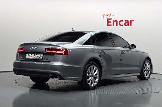 Audi A6 40 TFSI C7 — пробег 72 624 км — фото 2 из 5