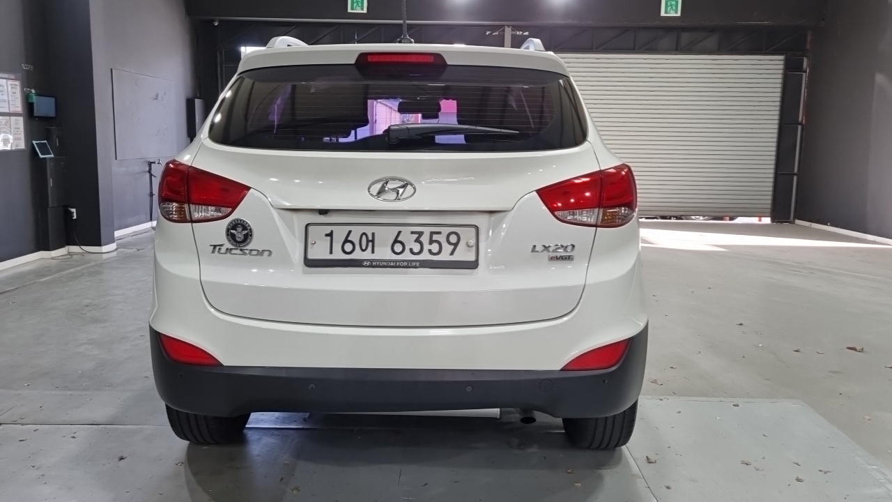 Hyundai Tucson Diesel 2WD LX20 Luxury — пробег 176 515 км — фото 4 из 5
