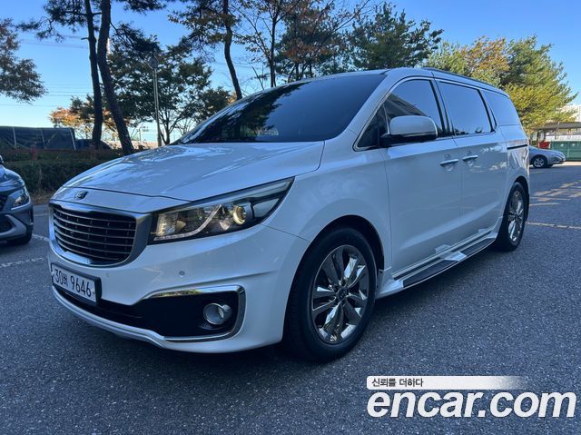 Kia Carnival 9-seater Noblesse — пробег 110 433 км — фото 2 из 5