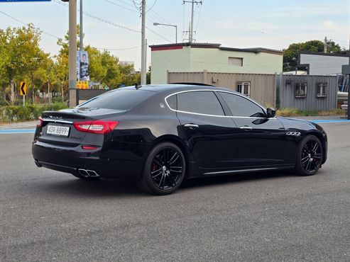 Maserati Quattroporte GTS 3.8 V8 — пробег 81 000 км — фото 2 из 5