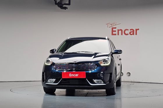 Kia Niro Prestige — пробег 116 019 км — фото 3 из 5