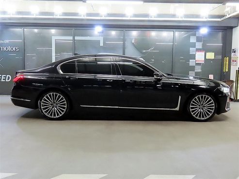 BMW 7-Series 740Li xDrive Design Pure Excellence — пробег 148 040 км — фото 3 из 5