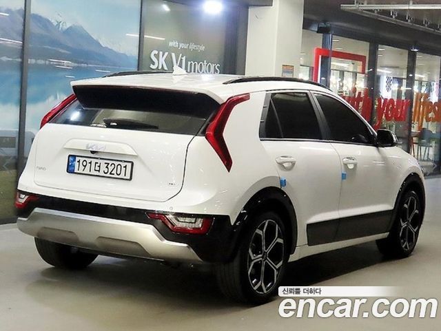 Kia Niro Signature — пробег 43 995 км — фото 4 из 5
