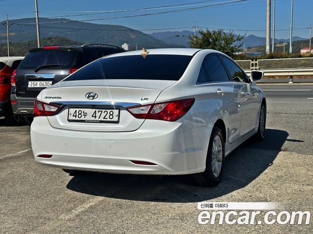 Hyundai Sonata LPi Luxury — пробег 226 072 км — фото 4 из 5