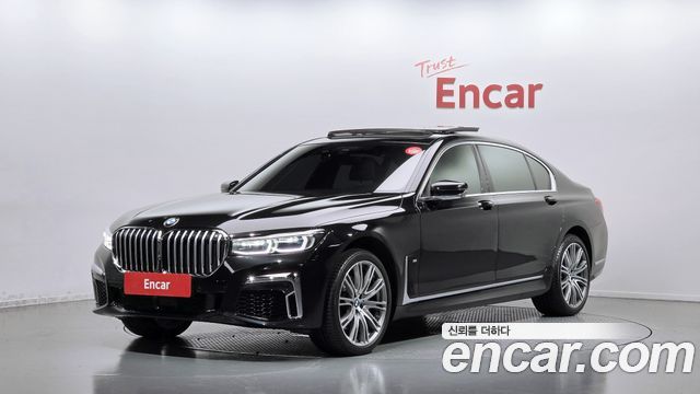 BMW 7-Series 740Li xDrive M Sport Package — пробег 51 021 км — фото 1 из 5
