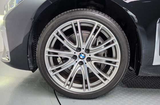 BMW 7-Series 740Li xDrive M Sport Package — пробег 51 021 км — фото 5 из 5