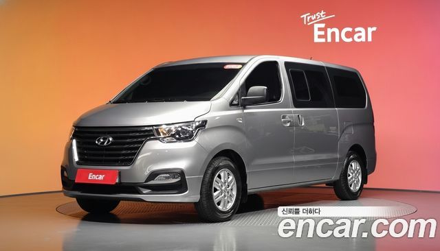 Hyundai Starex Van 5-Seater Smart — пробег 141 262 км — фото 1 из 5