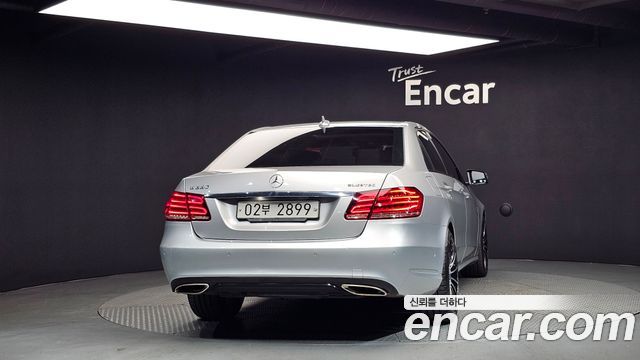 Mercedes-Benz E-Class E220 Bluetec Avantgarde Sport — пробег 96 163 км — фото 4 из 5