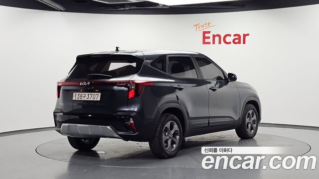 Kia Seltos из Кореи Encar
