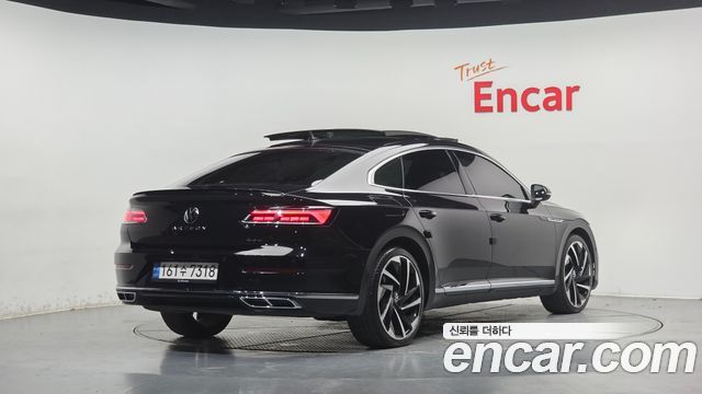 Volkswagen Arteon 2.0 TDI R-LIINE 4Motion — пробег 92 206 км — фото 2 из 5