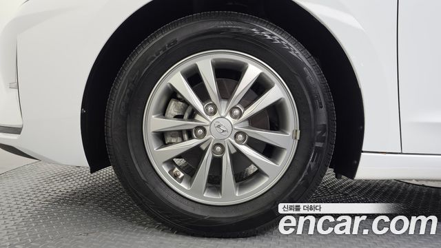 Hyundai AVANTE 1.6 Smart — пробег 11 917 км — фото 5 из 5