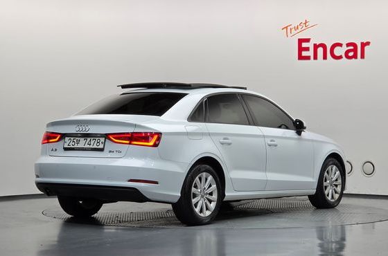 Audi A3 25 TDI Dynamic 8V — пробег 48 608 км — фото 2 из 5