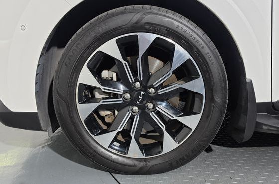 Kia Carnival Diesel 9-Seater Noblesse — пробег 49 215 км — фото 5 из 5