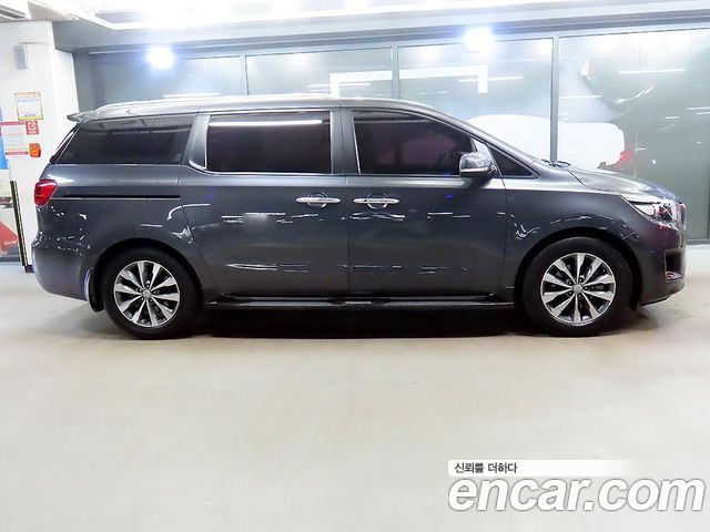 Kia Carnival из Кореи Encar