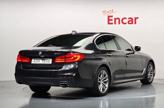 BMW 5-Series 530i xDrive M Sport Package Plus — пробег 116 319 км — фото 2 из 5