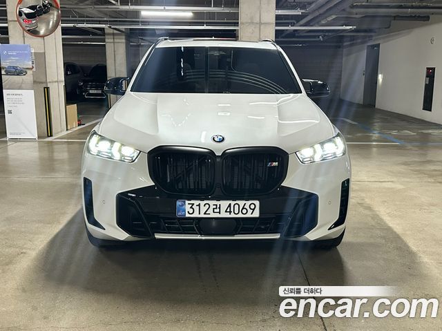 BMW X5 M60i — пробег 4 560 км — фото 3 из 5