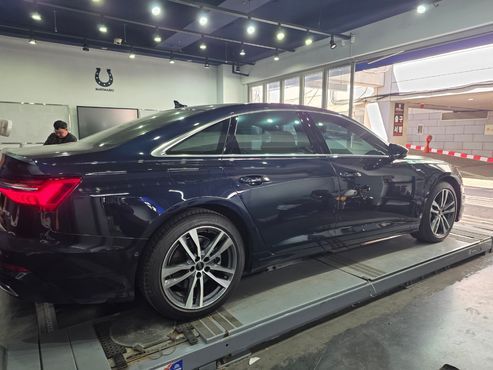 Audi A6 45 TFSI Quattro Premium — пробег 18 600 км — фото 2 из 5