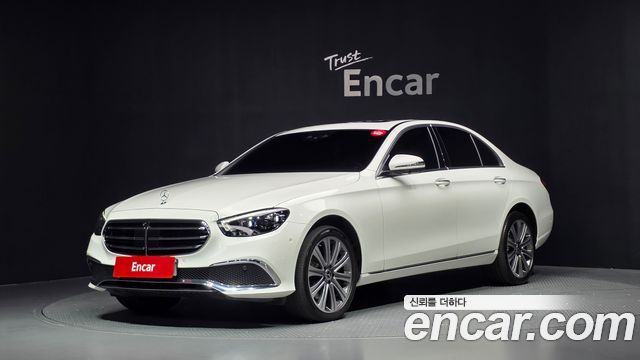 Mercedes-Benz E-Class E350 4MATIC Exclusive — пробег 104 861 км — фото 1 из 5