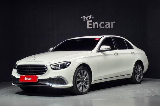 Mercedes-Benz E-Class E350 4MATIC Exclusive — пробег 104 861 км — фото 1 из 5