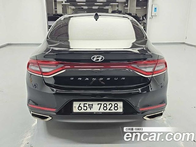 Hyundai Grandeur 2.4 Premium — пробег 113 565 км — фото 3 из 5