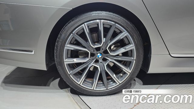 BMW 7-Series 730Ld xDrive M Sport — пробег 64 899 км — фото 5 из 5