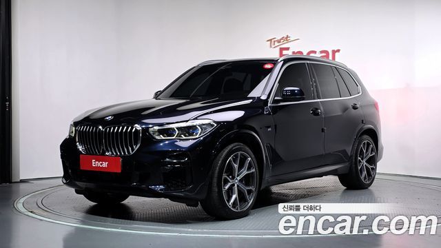 BMW X5 xDrive 40i M Sport — пробег 85 675 км — фото 1 из 5