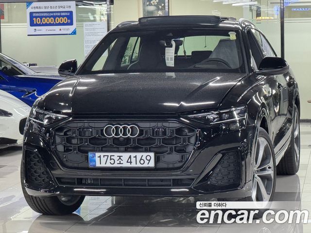 Audi Q8 50 TDI Quattro Premium — пробег 12 км — фото 1 из 5