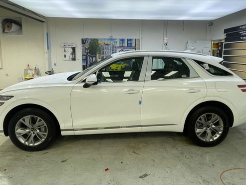 Genesis GV70 2.5T Gasoline AWD — пробег 18 500 км — фото 2 из 5