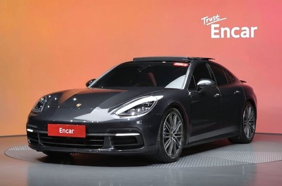 Porsche Panamera 3.0 AWD — пробег 34 147 км — фото 1 из 5