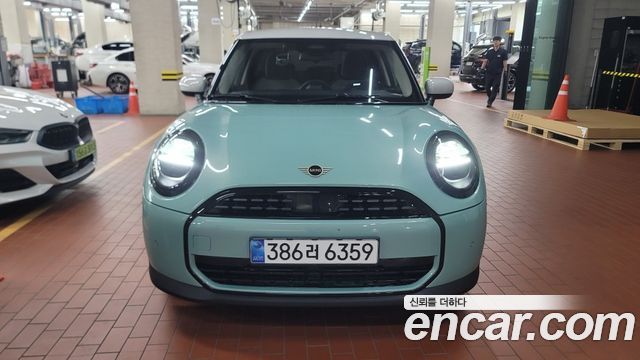 Mini Cooper 5Door Classic — пробег 7 238 км — фото 3 из 5