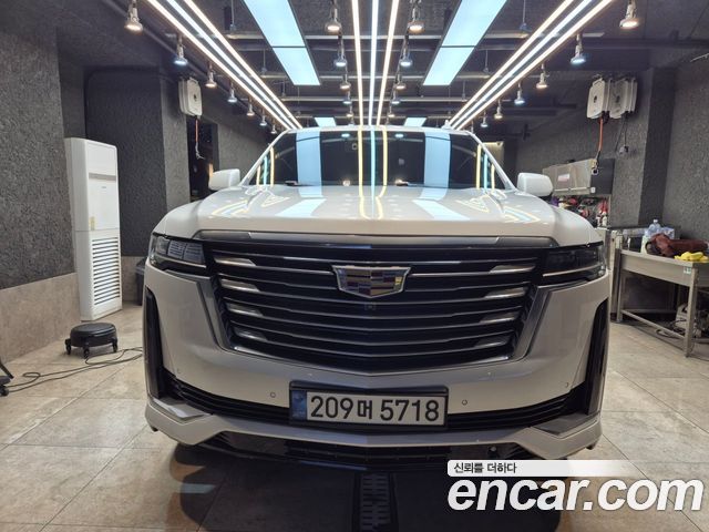 Cadillac Escalade 6.2 ESV ESV Premium Luxury Platinum — пробег 59 200 км — фото 1 из 5