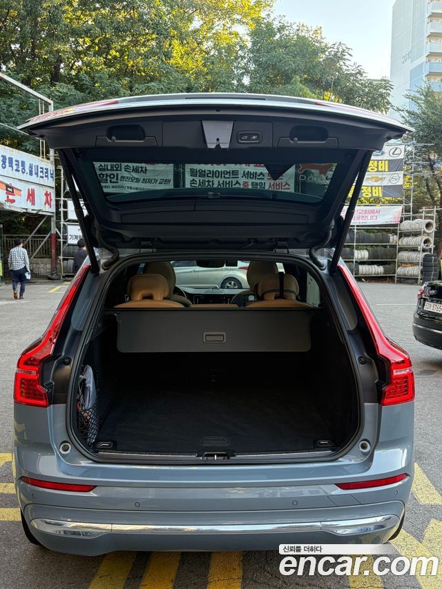 Volvo XC60 B6 Ultimate Bright — пробег 34 000 км — фото 4 из 5