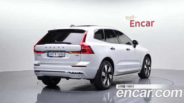 Volvo XC60 T8 Ultra Bright — пробег 5 449 км — фото 2 из 5
