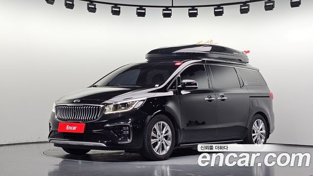 Kia Carnival 9-Seater Noblesse Special — пробег 152 653 км — фото 1 из 5