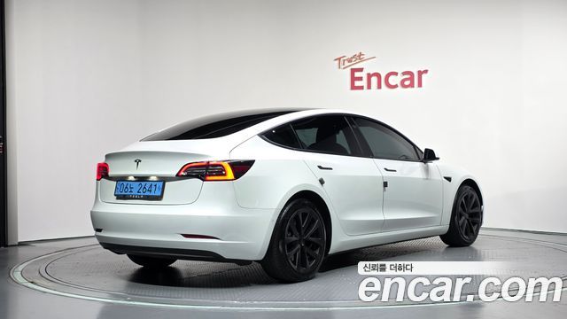 Tesla Model 3 RWD — пробег 75 157 км — фото 2 из 5