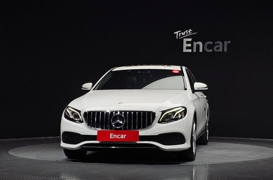 Mercedes-Benz E-Class E220d Avantgarde — пробег 102 498 км — фото 3 из 5