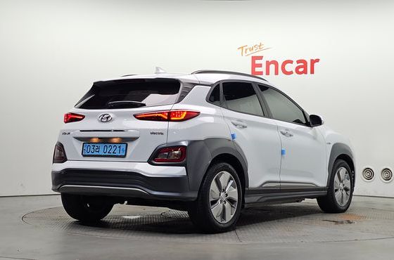 Hyundai Kona Premium — пробег 178 694 км — фото 2 из 5