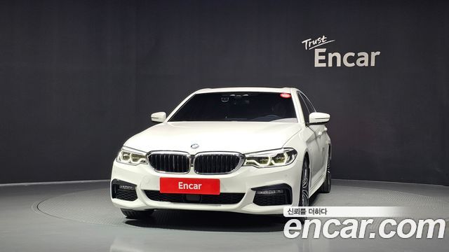 BMW 5-Series 530i M Sport Package Plus — пробег 54 914 км — фото 3 из 5